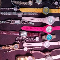 Lot of 26 Watches
