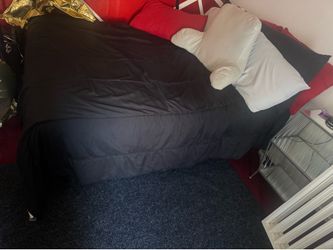 Queen size bed