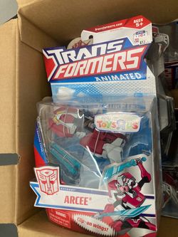 Transformers Animated Arcee Deluxe Class Figure