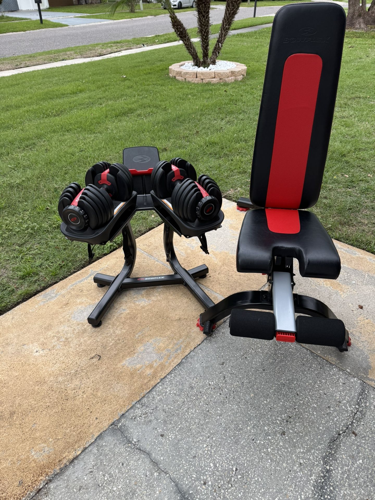 Bowflex BUNDLE- Dumbbells and Bench W/RACK