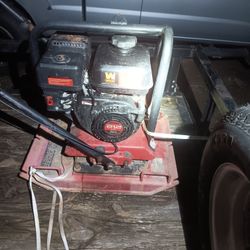 Earth Compactor 