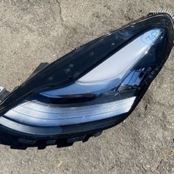 TESLA MODEL 3/Y HEADLIGHT LEFT DRIVER 2017 2018 2019 2023 LED OEM 1077371-00-L 