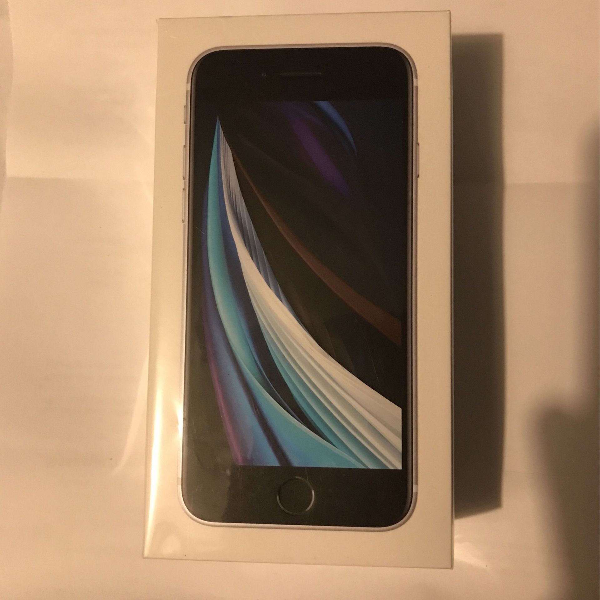 Brand New Iphone SE 2020 BLACK 64 Gb Simple Mobile Model A2275