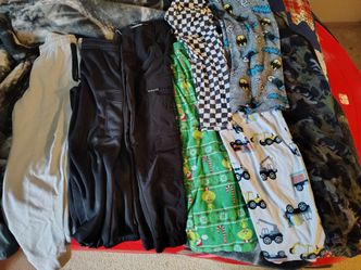 Boys pants/shorts