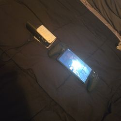 Playstation Portal & Playstation pulse Earbuds