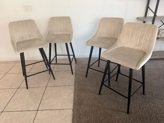 Set of 4 Beige Velvet Bar Stools