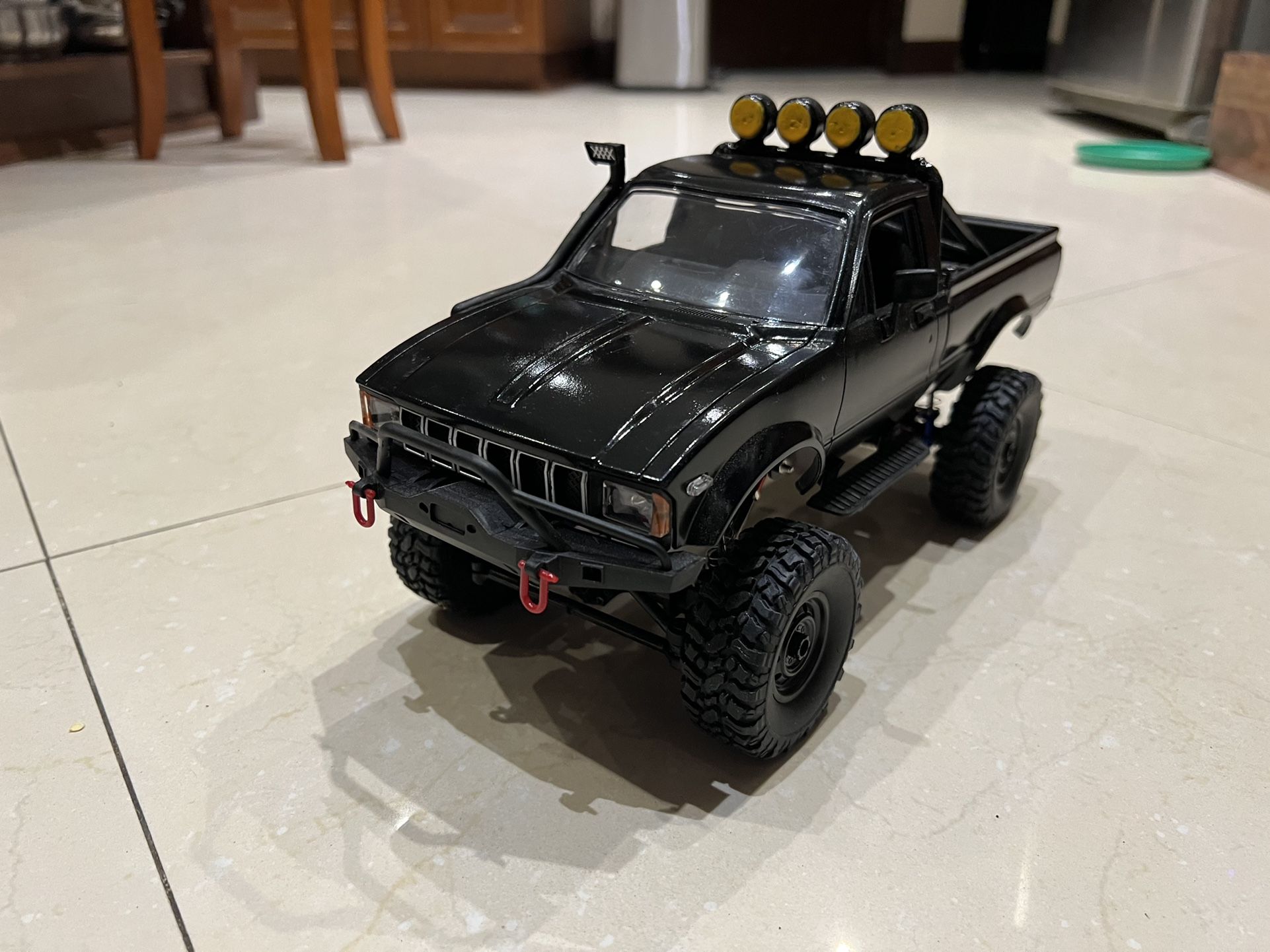 1/12 Scale Toyota Crawler RC truck ARTR