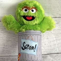 Sesame Street Oscar the Grouch 9” inch Plush Toy