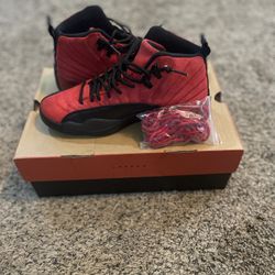 Jordan 12 Retro Reverse Game Flu 