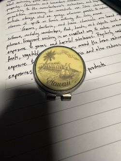 Vintage Hawaii Souvenir Compact Mirror