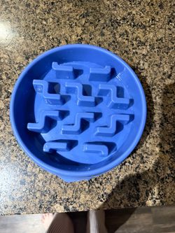 Assorted pet food bowls!