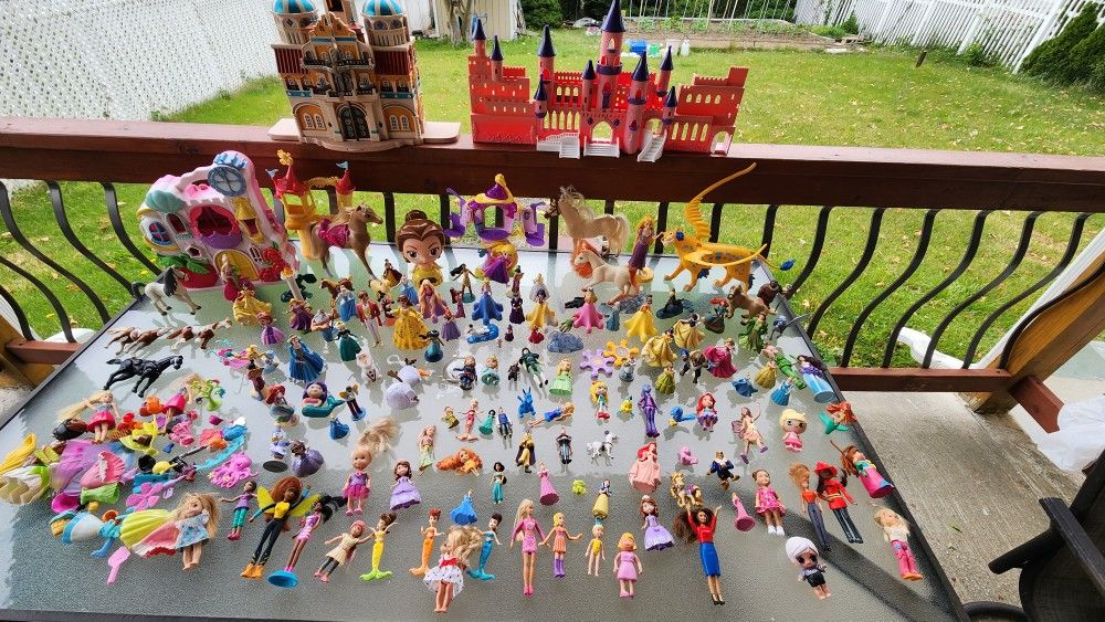 Huge Mixed Disney Princess Toys & Girl Toys & Castle Toy Lot