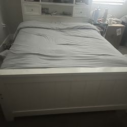 Full Size Bed Frame Needs New Mattress 