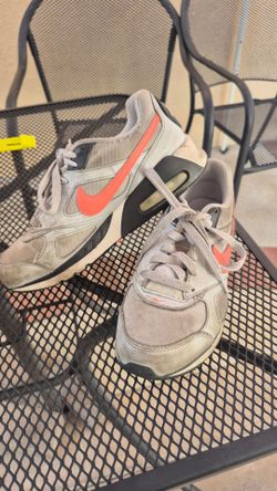 Kids shoes