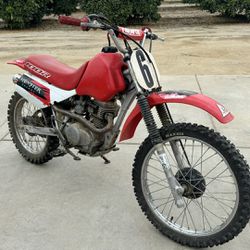 Honda dirt bike 125