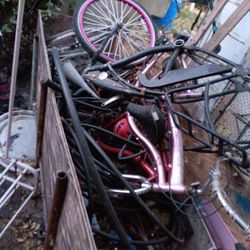 Trailer With Bike Frames As Is