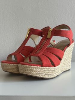Michael Kors Platform Sandals 5.5
