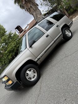 1999 CHEVY TAHOE 2WD