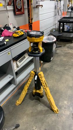 Dewalt light