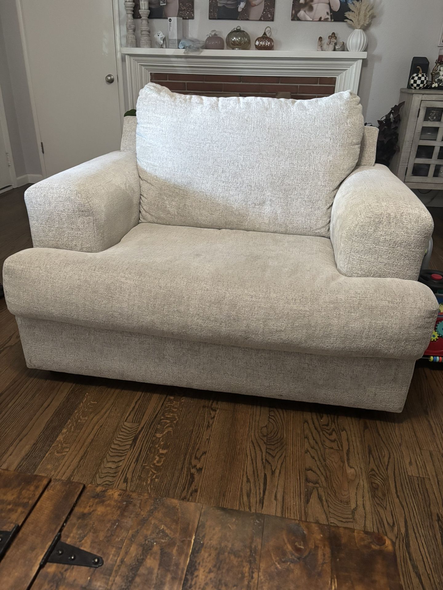 Ashley Furniture Over Sized Chair