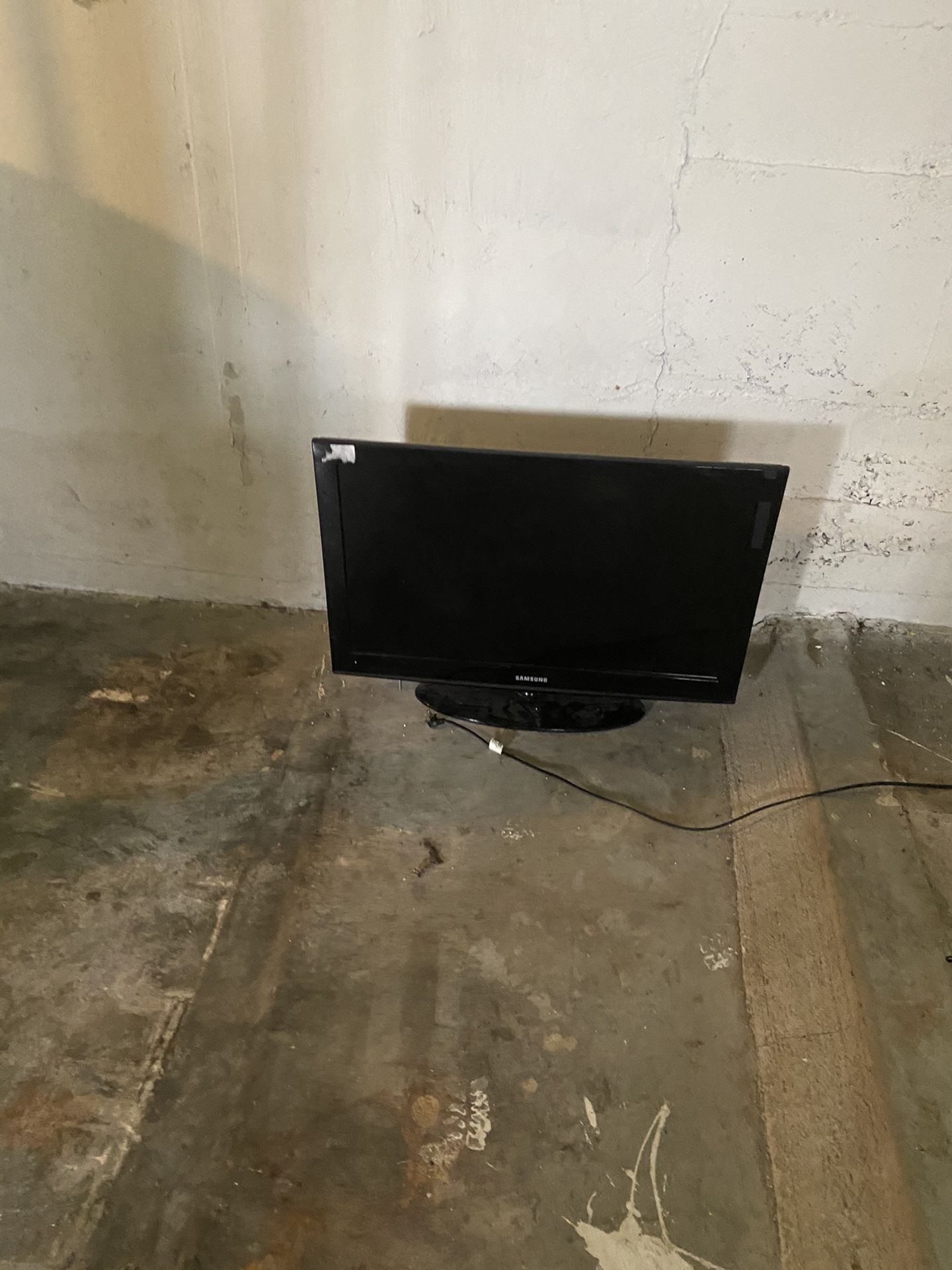 32” inch tv