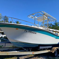 23 Ft. C/C. $3500 Boat.
