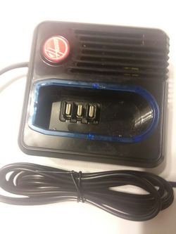 Battery charger for a link cordless vacume cleaner