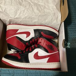 WOMEN AIR JORDEN 1 MD