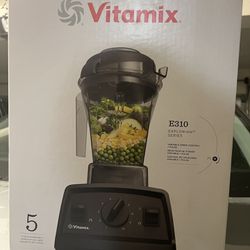 Vitamix VM0197 Explorian Blender, Professional-Grade, 48 oz. Container, Black