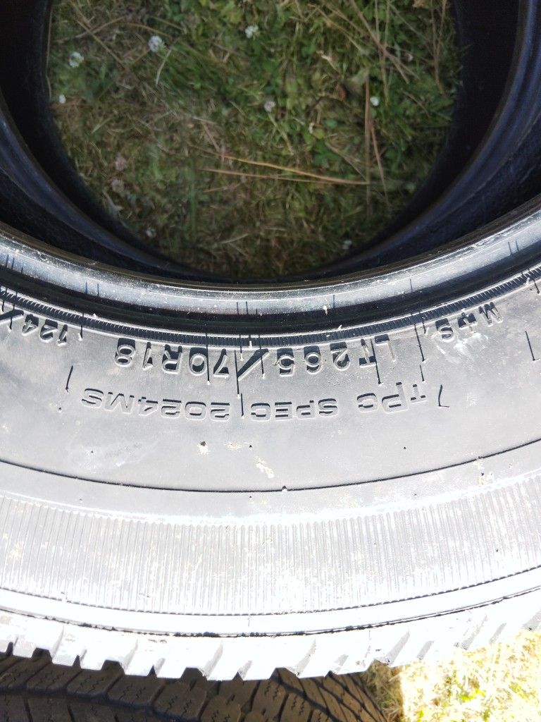 4 X LT 265 70 R18 $80