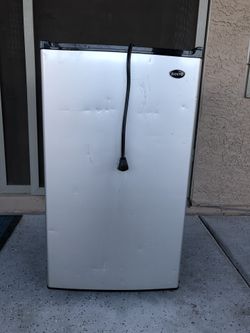 Mini fridge