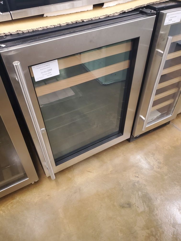 U-Line 24" Wine/Beverage Cooler