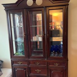 Beautiful China Hutch With Inside Cabinet Lighting 