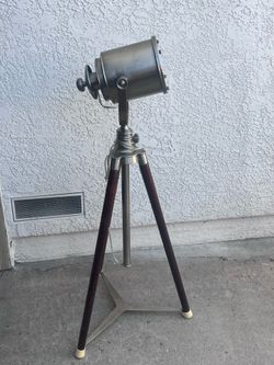 Hollywood Directors Light