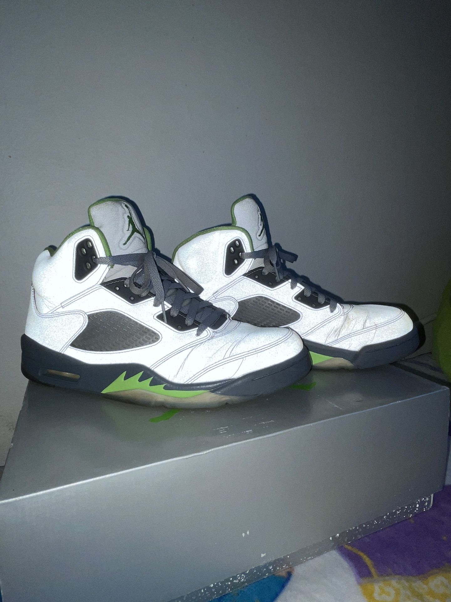 Air Jordan Retro 5 Green Bean