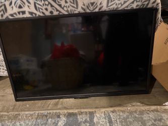 Insignia Flat Screen TV