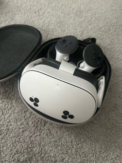 Meta Quest 3 VR Headset with Controllers and Case *BEST OFFER*