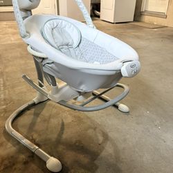Graco DreamGlider Gliding Baby Swing & Sleeper – Excellent Condition