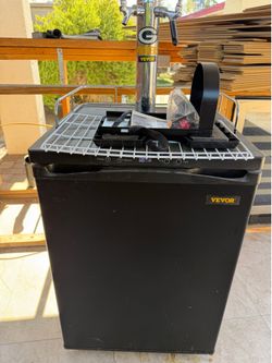 VEVEOR Kegerator