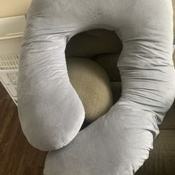 Pregnancy Pillow
