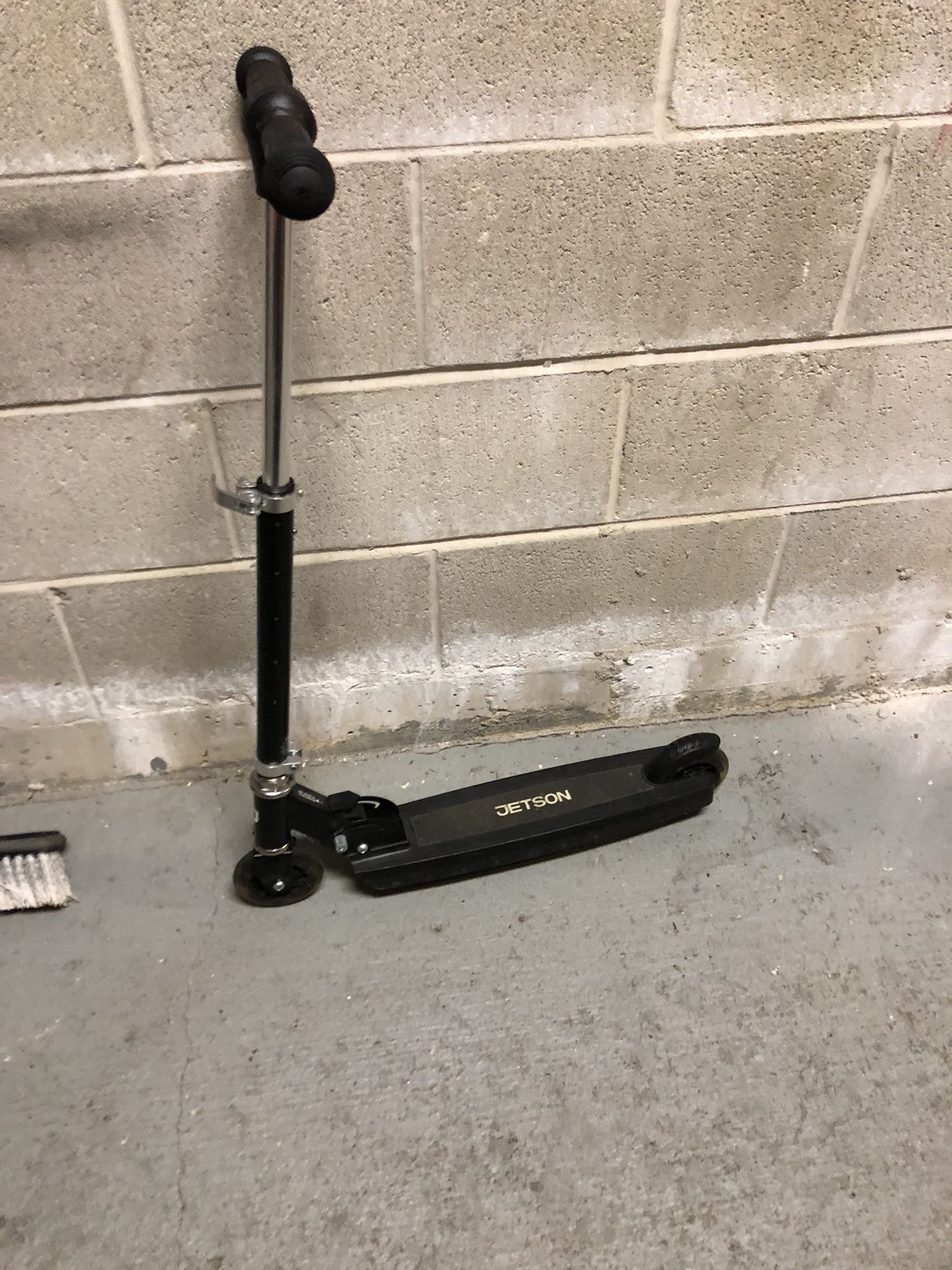 Jetson Folding Kick Scooter