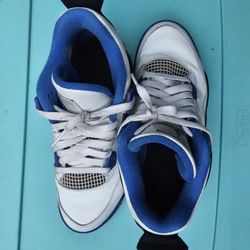 Jordan 4 Retro Motorsports