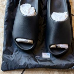 2 pairs Yezzy’s Slides Onyx Size 13 -15 