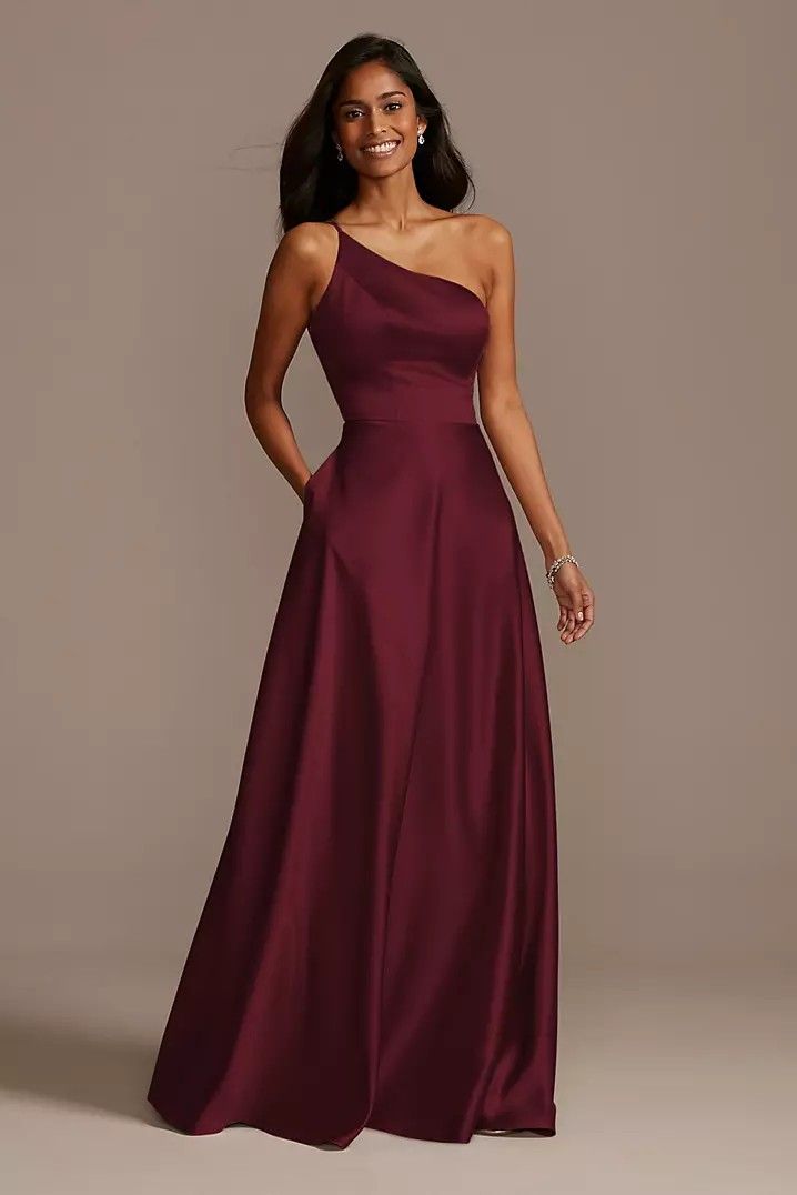 David's Bridal Bridesmaid Dress Wine Size 6