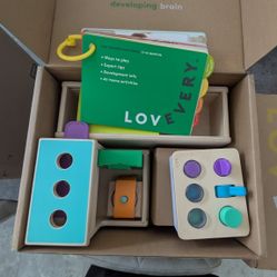 (4) Lovevery Infant Play Kits 3 To 12 Months 