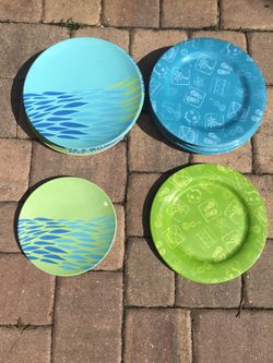 Plastic Dinner Plates