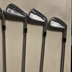 Taylormade RSI Irons 