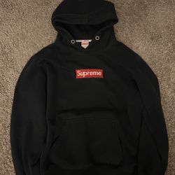 Supreme Hoodie