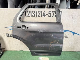 w/dents 2011  - 2013 - 2015 - 2018 FORD EXPLORER REAR RIGHT PASSENGER DOOR OEM AY67917