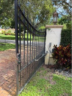 Gate motor not responding or clicking? Local help available today